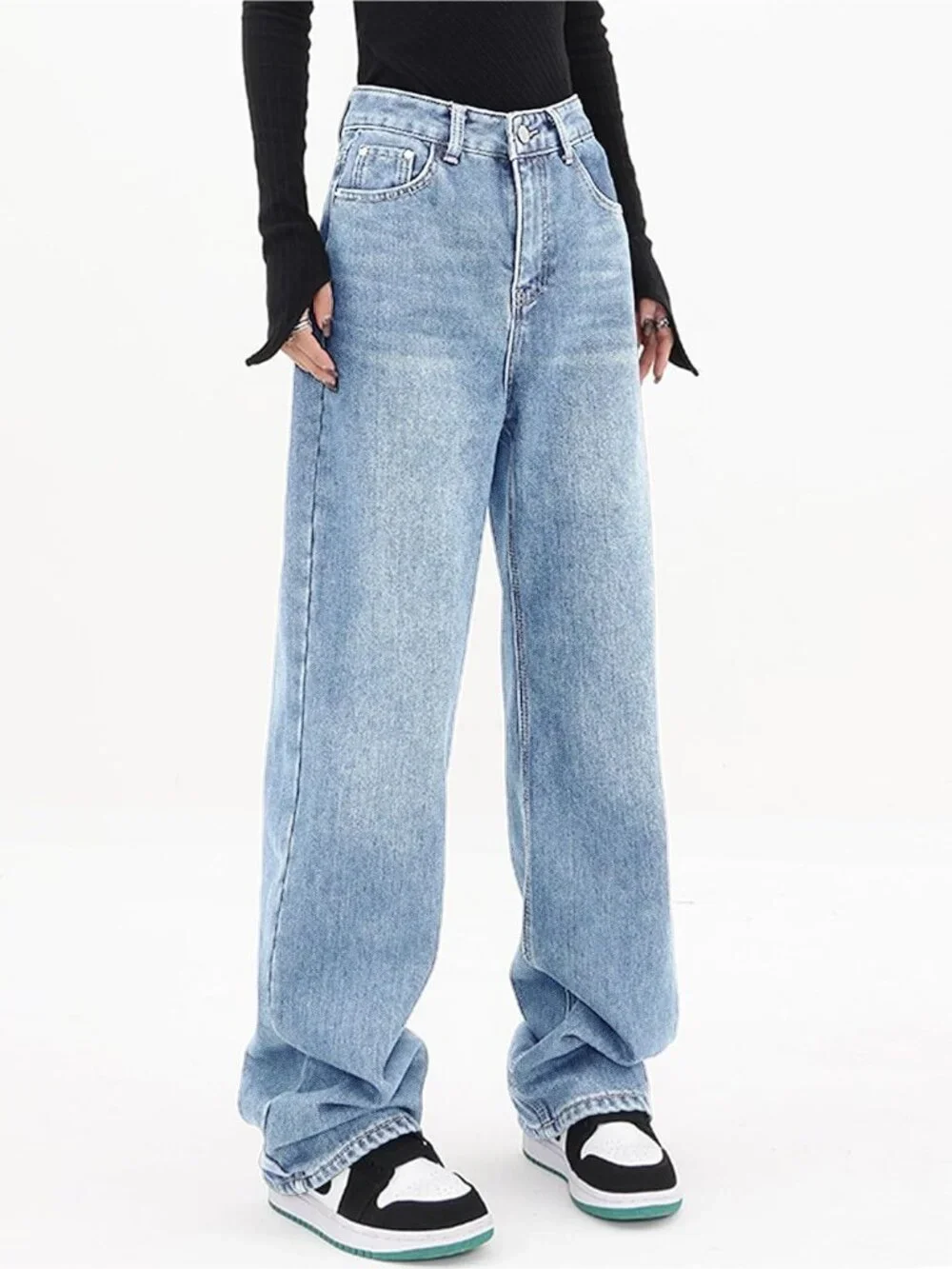 Women's Sky Blue Denim Y2k Straight Leg Button Zipper High Waisted Baggy Jeans